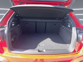 Audi Q2 35 TDI qu S line MATRIX AHK SONOS KAM. STHZG