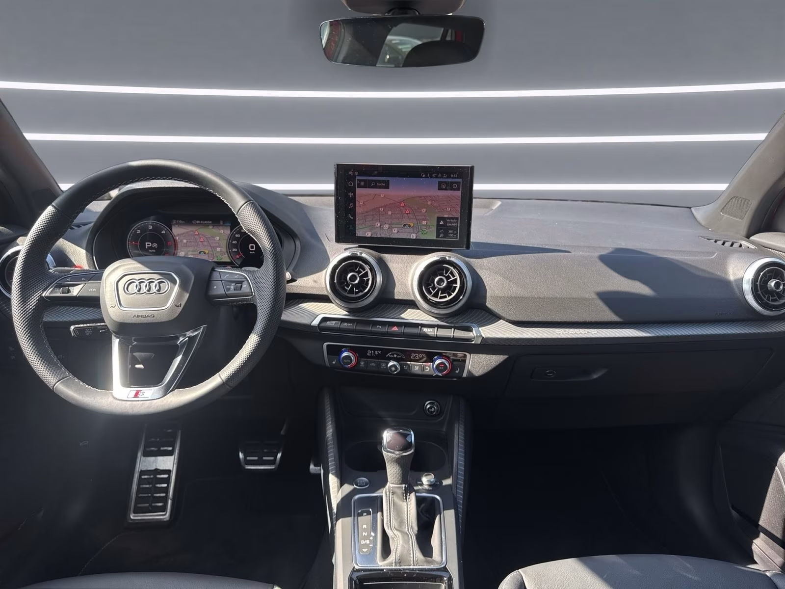 Audi Q2 35 TDI qu S line MATRIX AHK SONOS KAM. STHZG