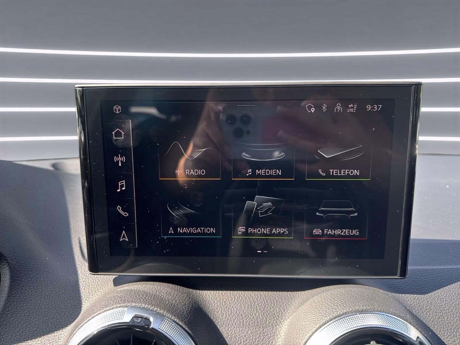 Audi Q2 35 TFSI S line MATRIX AHK KAMERA NAVI+ PDC+