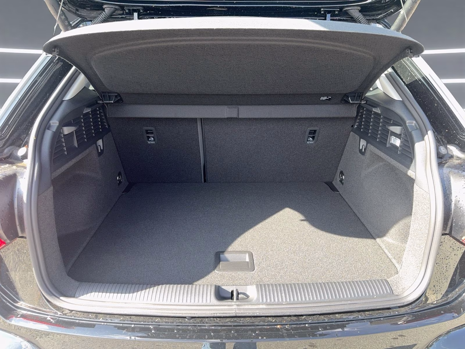 Audi Q2 35 TFSI S line MATRIX AHK KAMERA NAVI+ PDC+
