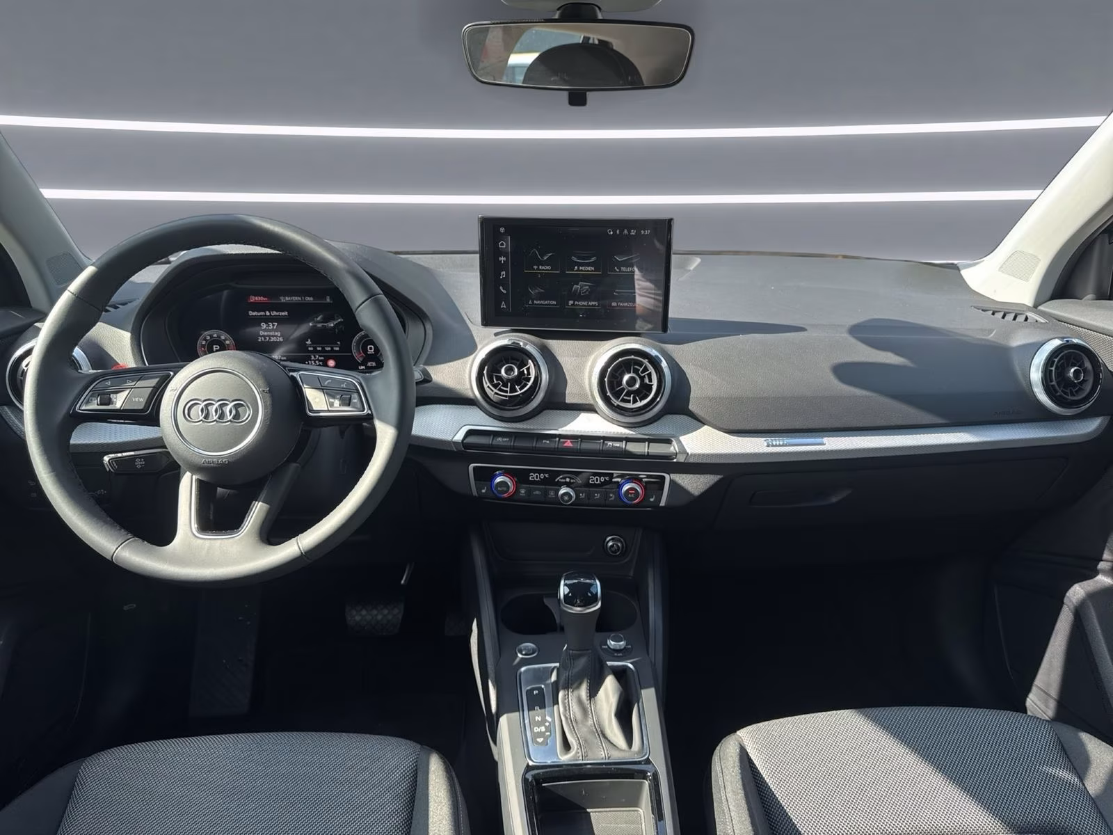 Audi Q2 35 TFSI S line MATRIX AHK KAMERA NAVI+ PDC+