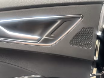Audi Q4 e-tron performance S line Tech+ MATR AHK 360°