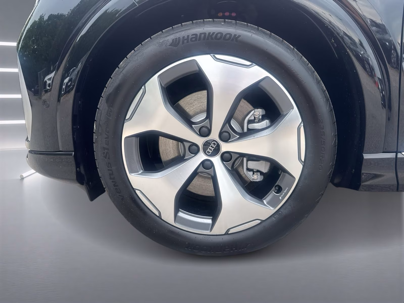 Audi Q4 e-tron performance S line Tech+ MATR AHK 360°