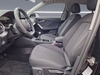 Audi Q2 30 TFSI NAVI+ AHK STHZG 18" ACC Advanced