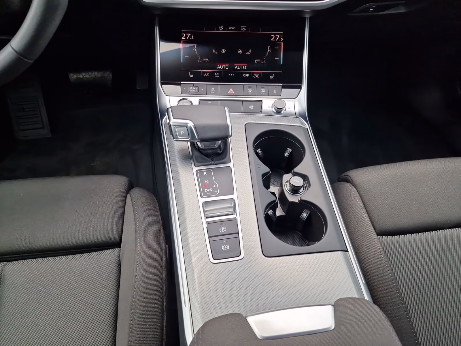 Audi A6 Avant 40 TDI S line STHZG AHK 19" KAMERA ACC