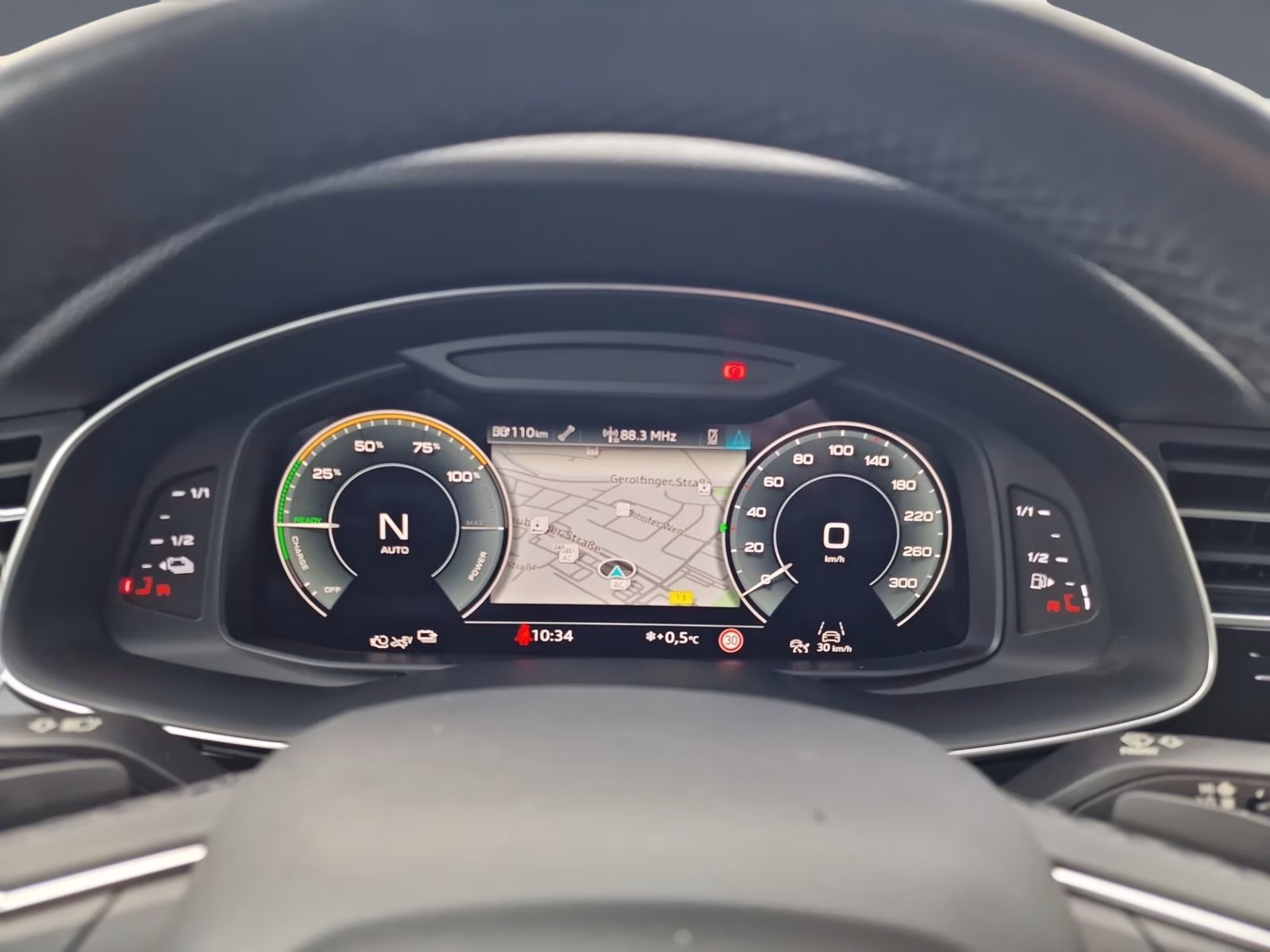 Audi Q8 55 TFSI e qu S line AHK Luftfahrw. Leder Kam.