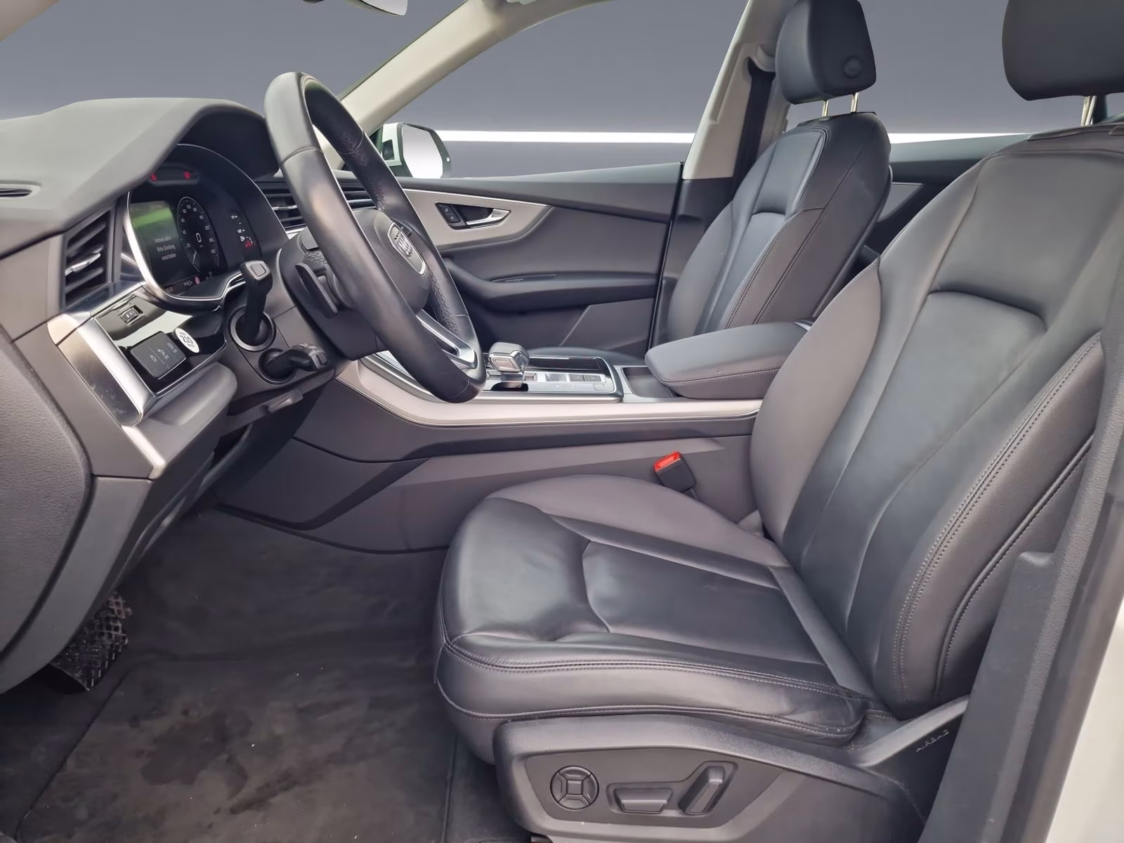 Audi Q8 55 TFSI e qu S line AHK Luftfahrw. Leder Kam.