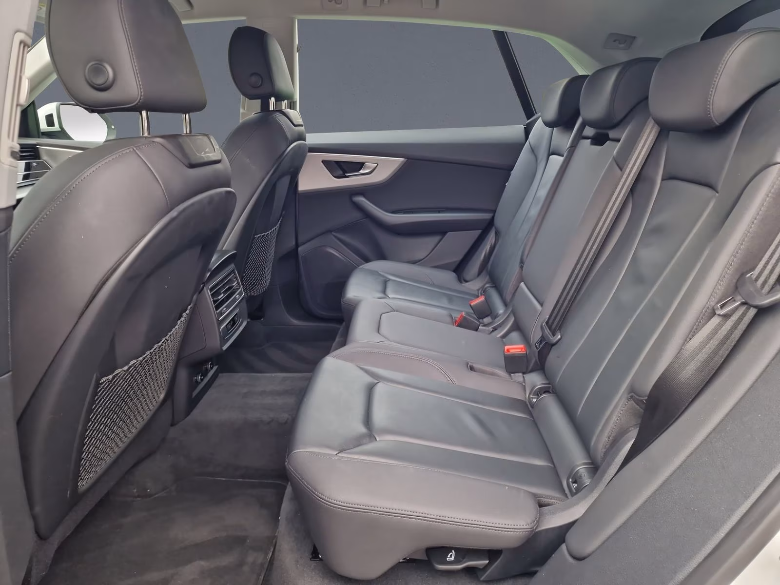 Audi Q8 55 TFSI e qu S line AHK Luftfahrw. Leder Kam.