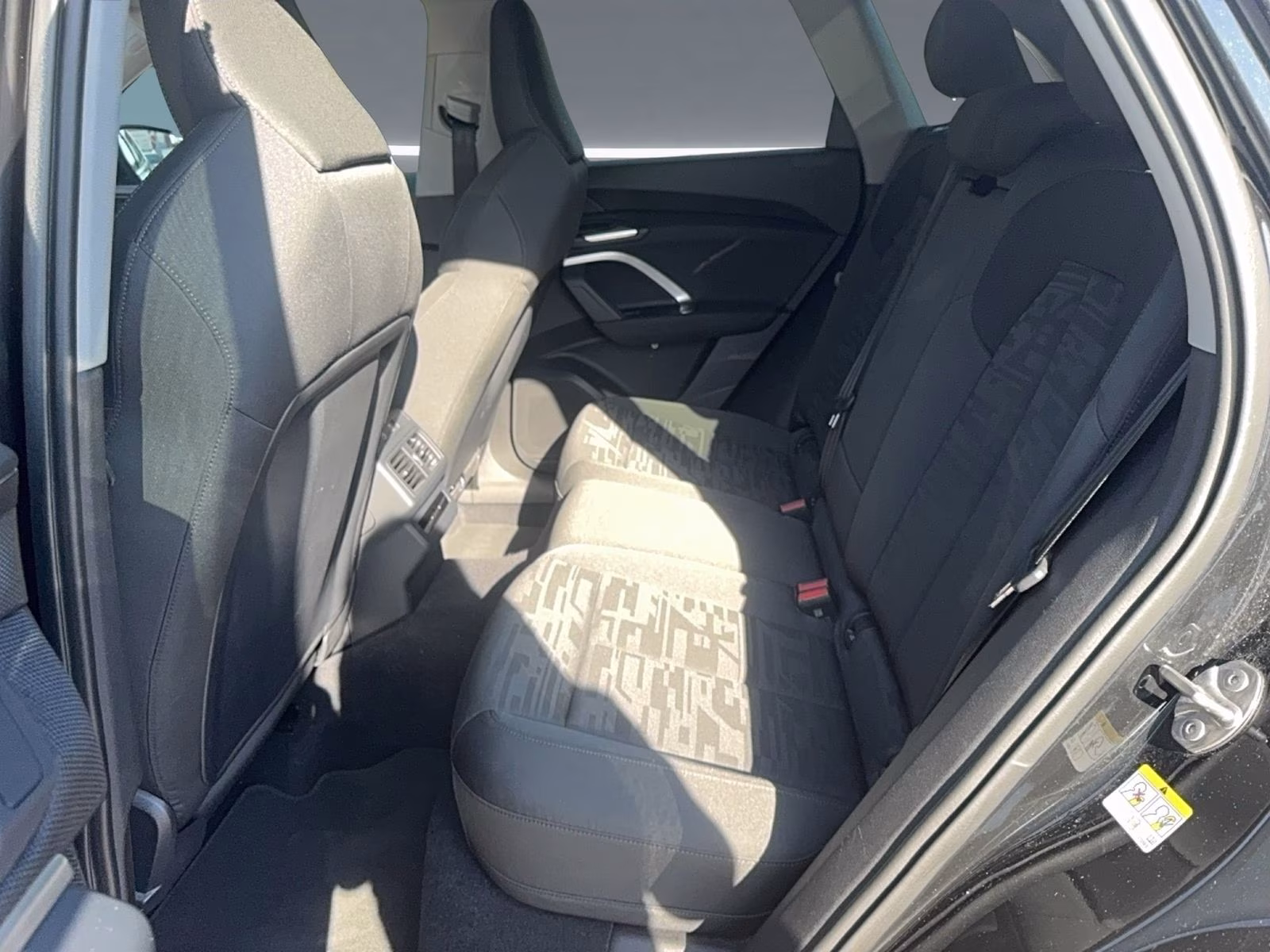 Audi Q5 TFSI Tech AHK S-Sitze LED+ PDC Kamera ACC 19"