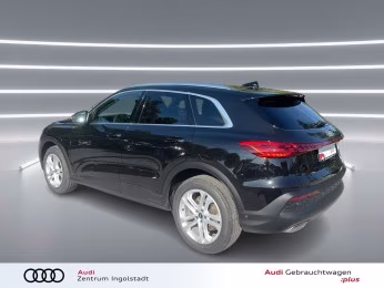 Audi Q5 TFSI Tech AHK S-Sitze LED+ PDC Kamera ACC 19"