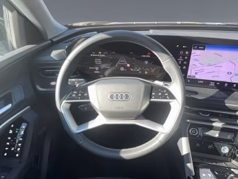 Audi Q5 TFSI Tech AHK S-Sitze LED+ PDC Kamera ACC 19"