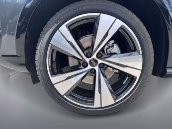 Audi Q5 TFSI qu edition one Tech pro MATRIX AHK 360°
