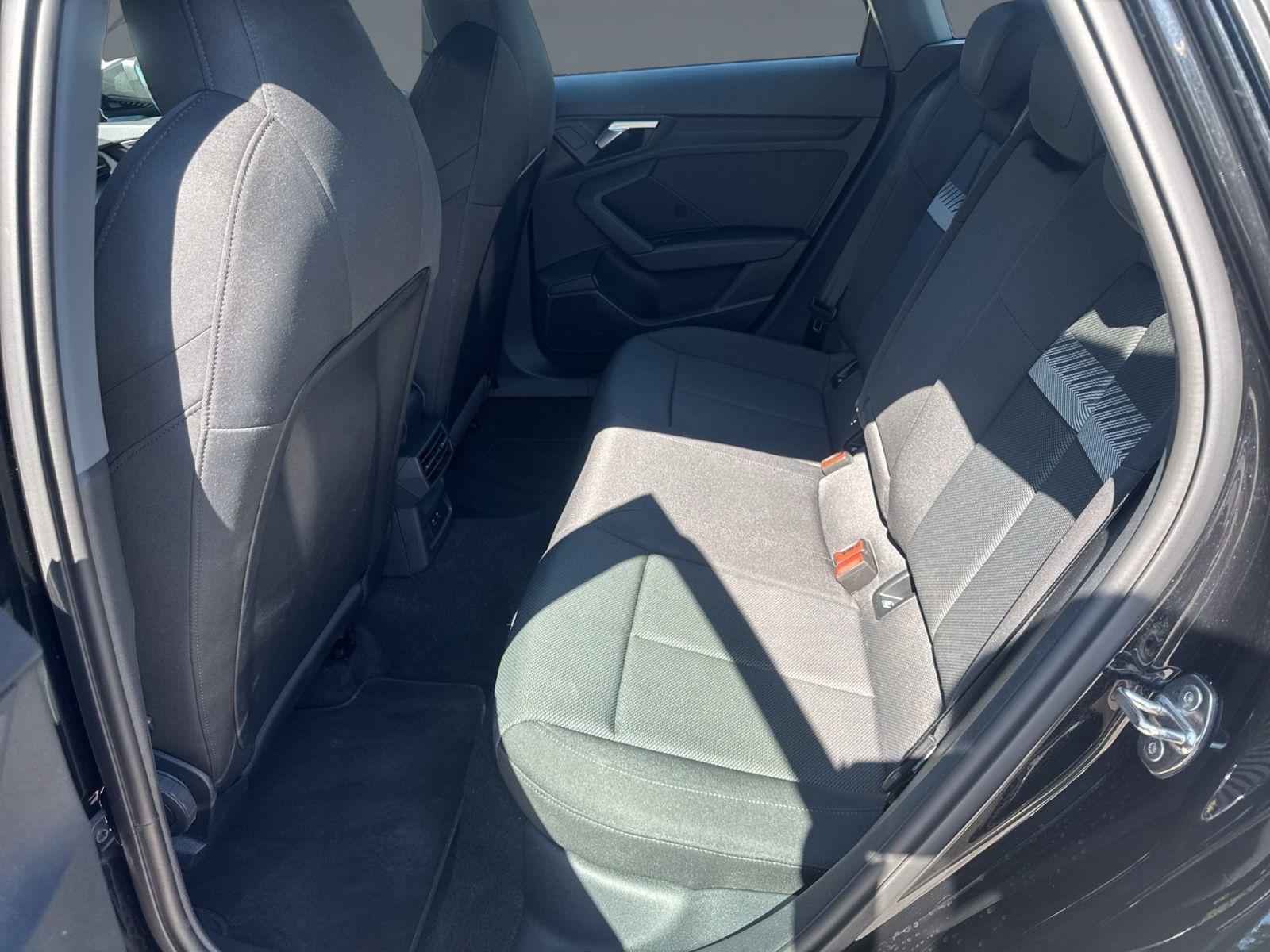 Audi A3 Sportback 30 TFSI advanced AHK PDC+ SHZ NAVI+