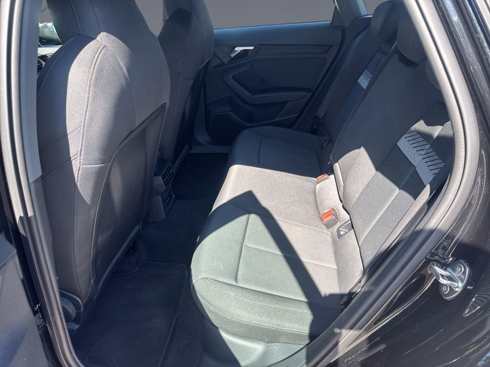 Audi A3 Sportback 30 TFSI advanced AHK PDC+ SHZ NAVI+