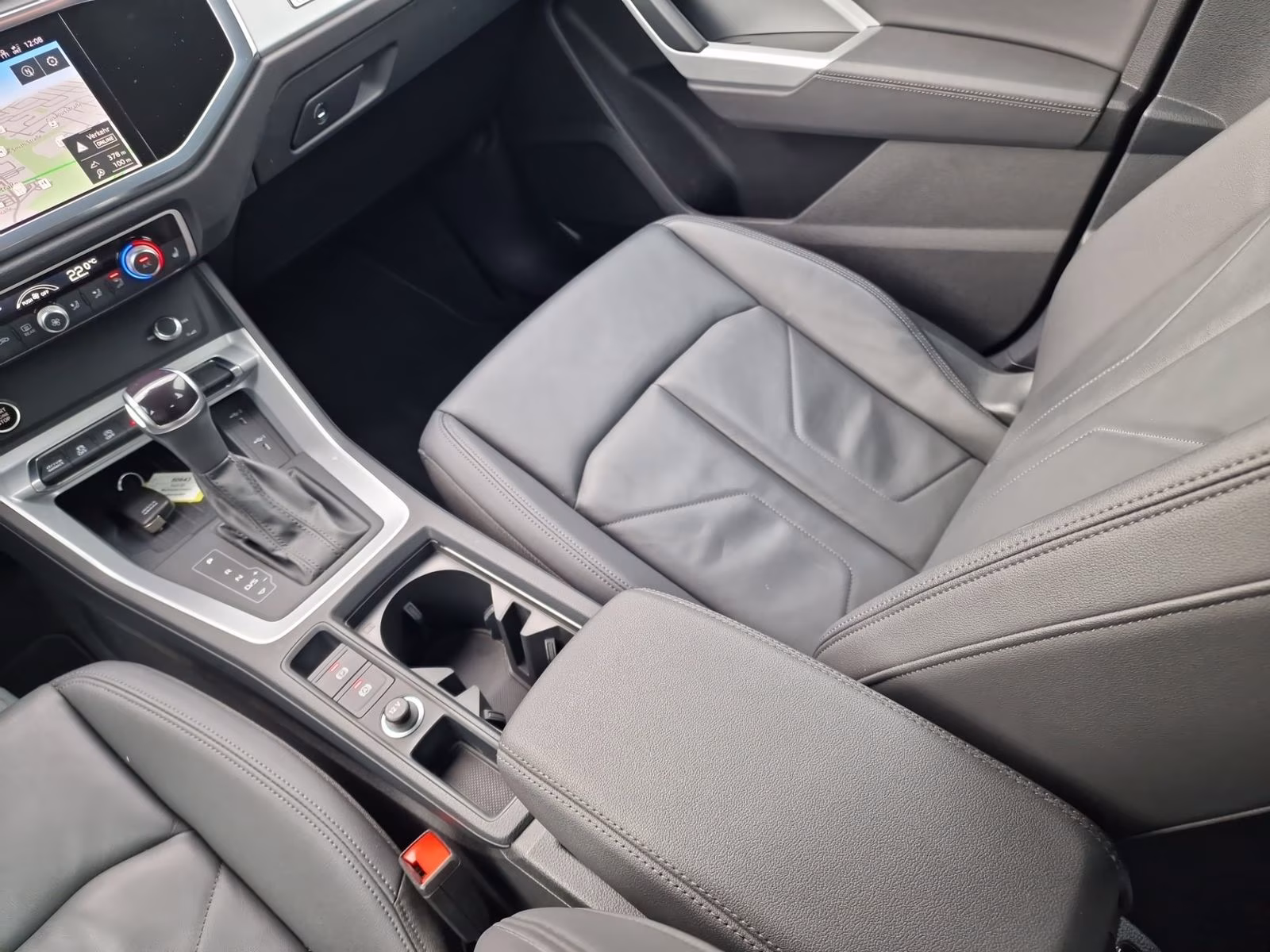 Audi Q3 Sportback 35 TDI S line KAM. AHK ACC 19" SHZ