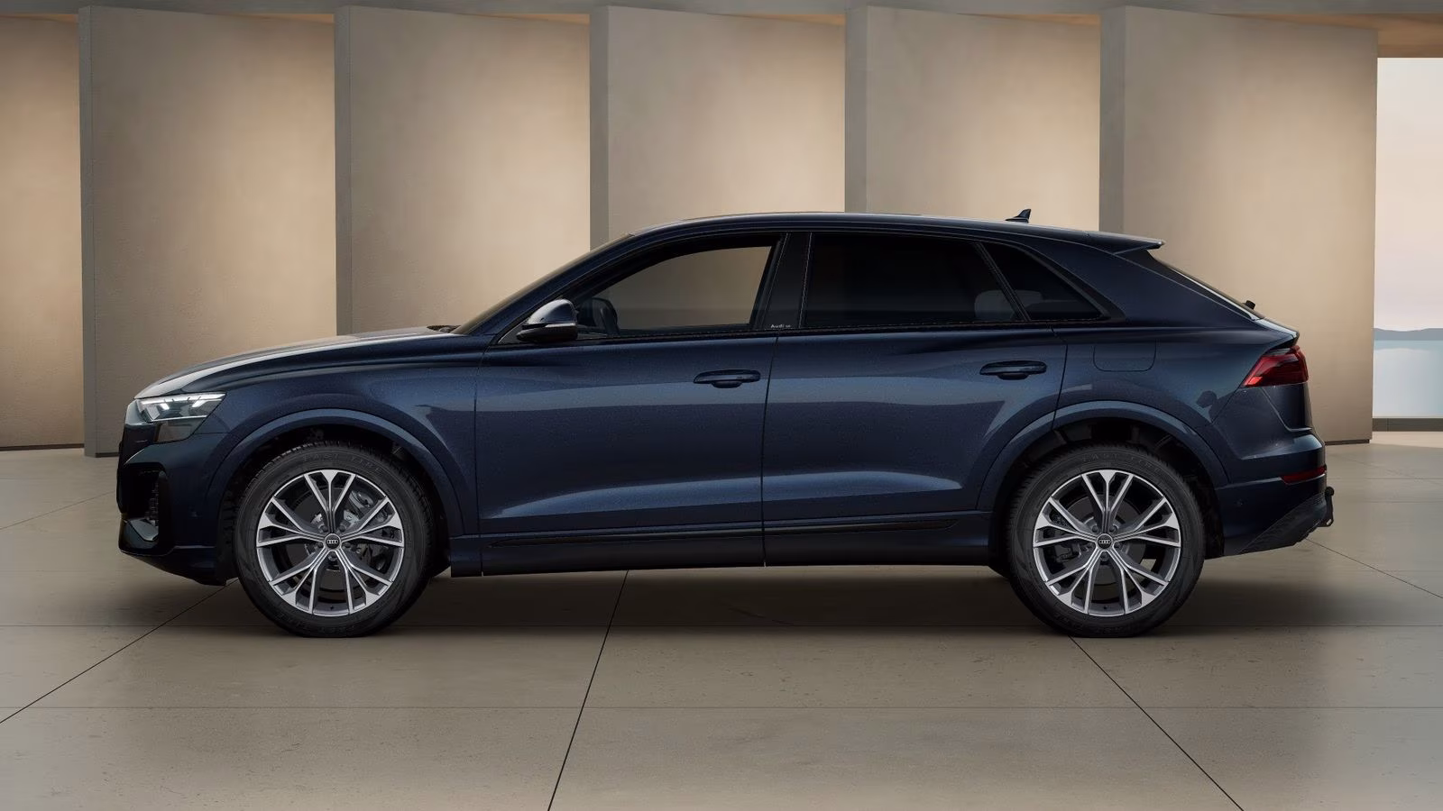 Audi Q8 TFSI e qu S line Luft MATRIX AHK PANO PDC 21"