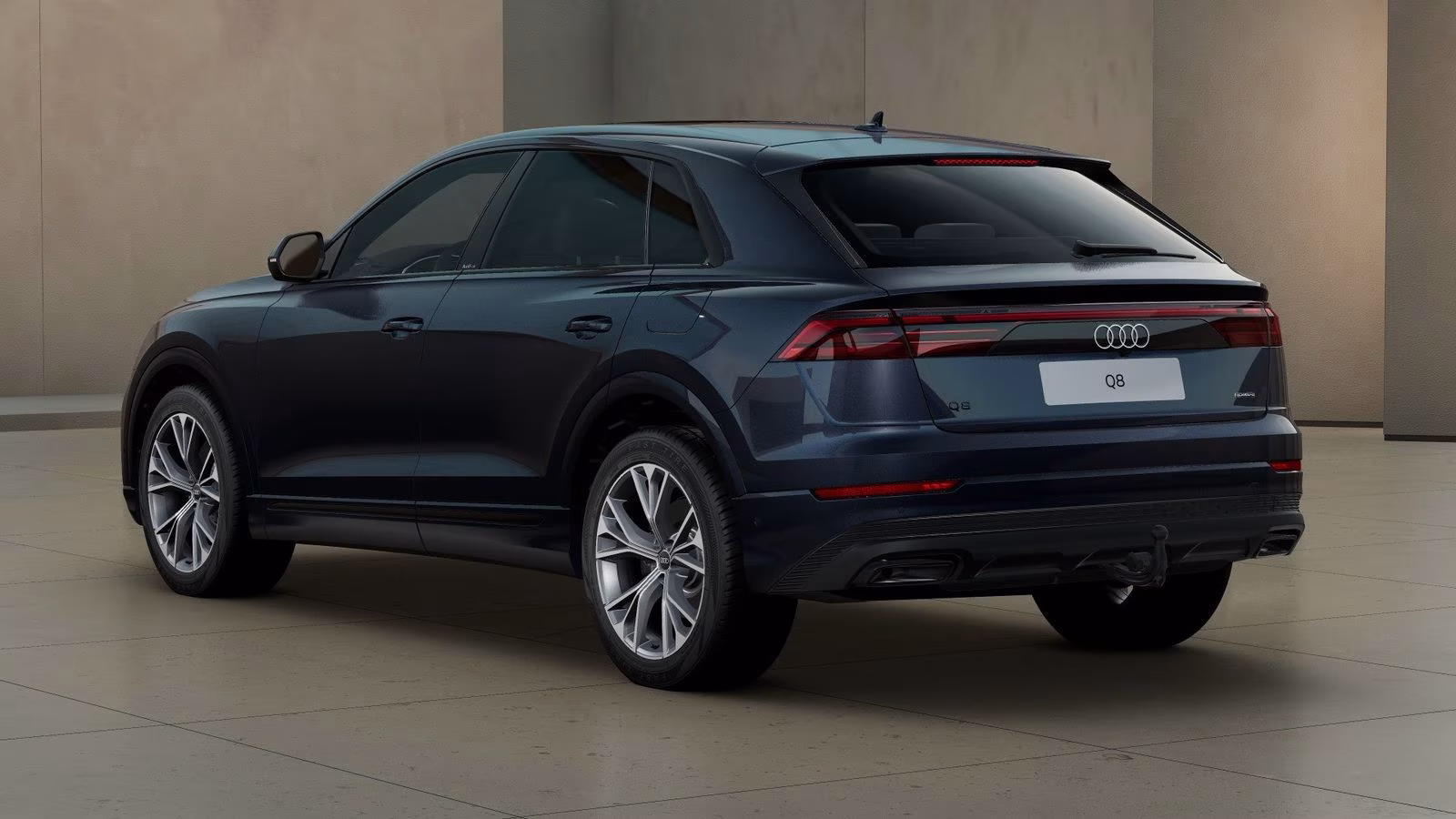 Audi Q8 TFSI e qu S line Luft MATRIX AHK PANO PDC 21"