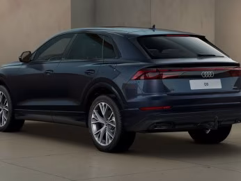 Audi Q8 TFSI e qu S line Luft MATRIX AHK PANO PDC 21"