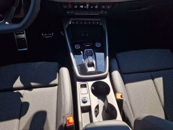 Audi A3 Sportback 35 TFSI 2x S line LED AHK ACC SONOS