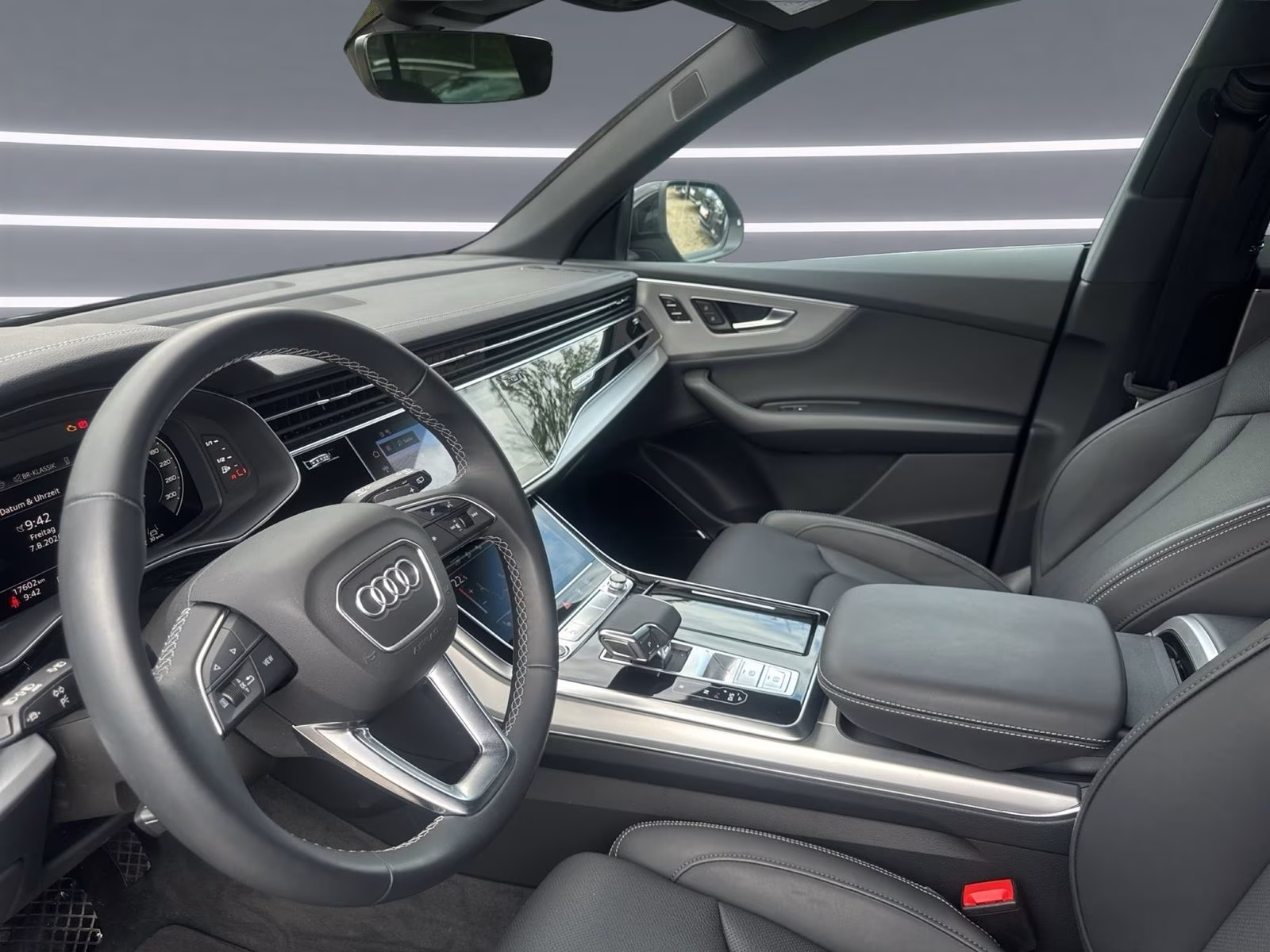 Audi Q8 TFSI e qu MATRIX AHK KAMERA HuD LUFT MEMO ACC