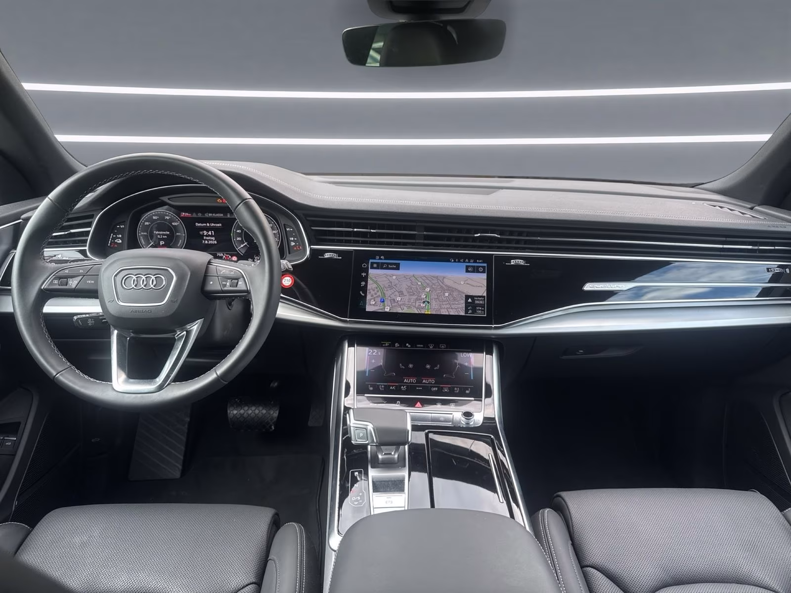 Audi Q8 TFSI e qu MATRIX AHK KAMERA HuD LUFT MEMO ACC