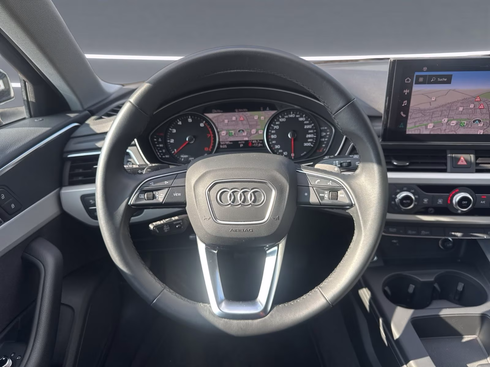 Audi A4 Avant 40 TFSI ACC PDC+ NAVI+ SHZ 18" ISOFIX