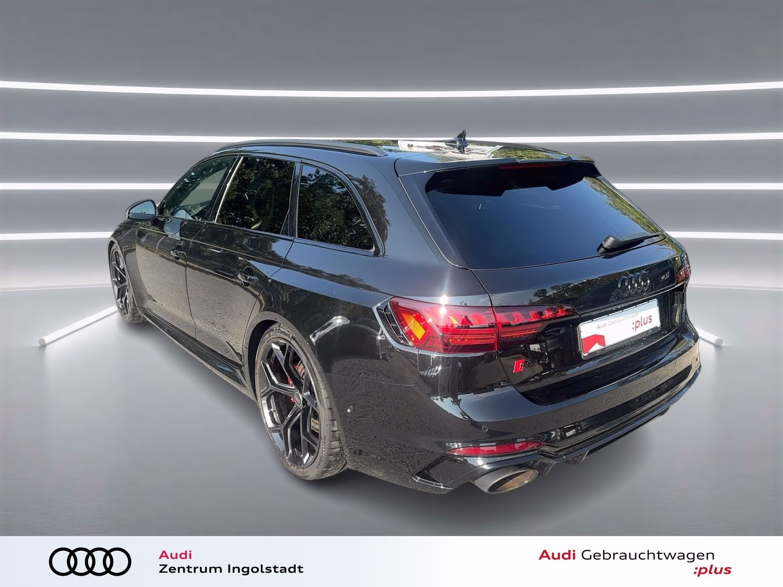 Audi RS4 Avant competition+ MATRIX AHK PANO B&amp;O 20"