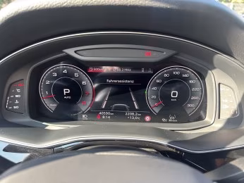Audi Q8 55 TFSI qu S line sport MATRIX AHK PANO 22"