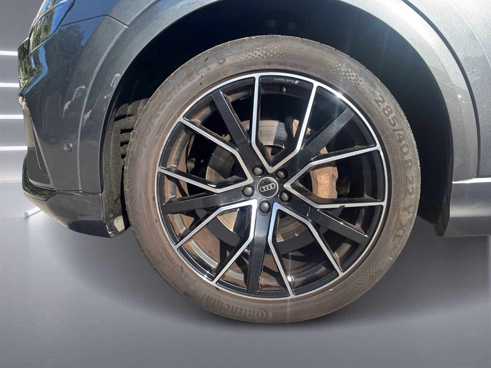 Audi Q8 55 TFSI qu S line sport MATRIX AHK PANO 22"