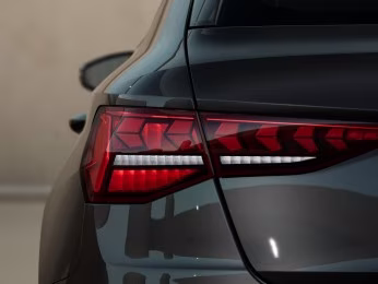 Sportback TFSI e advanced LED AHK SONOS KAM.