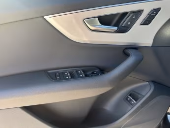 Audi Q7 TFSI e qu S line MATRIX AHK PAN 360° LUFT HuD