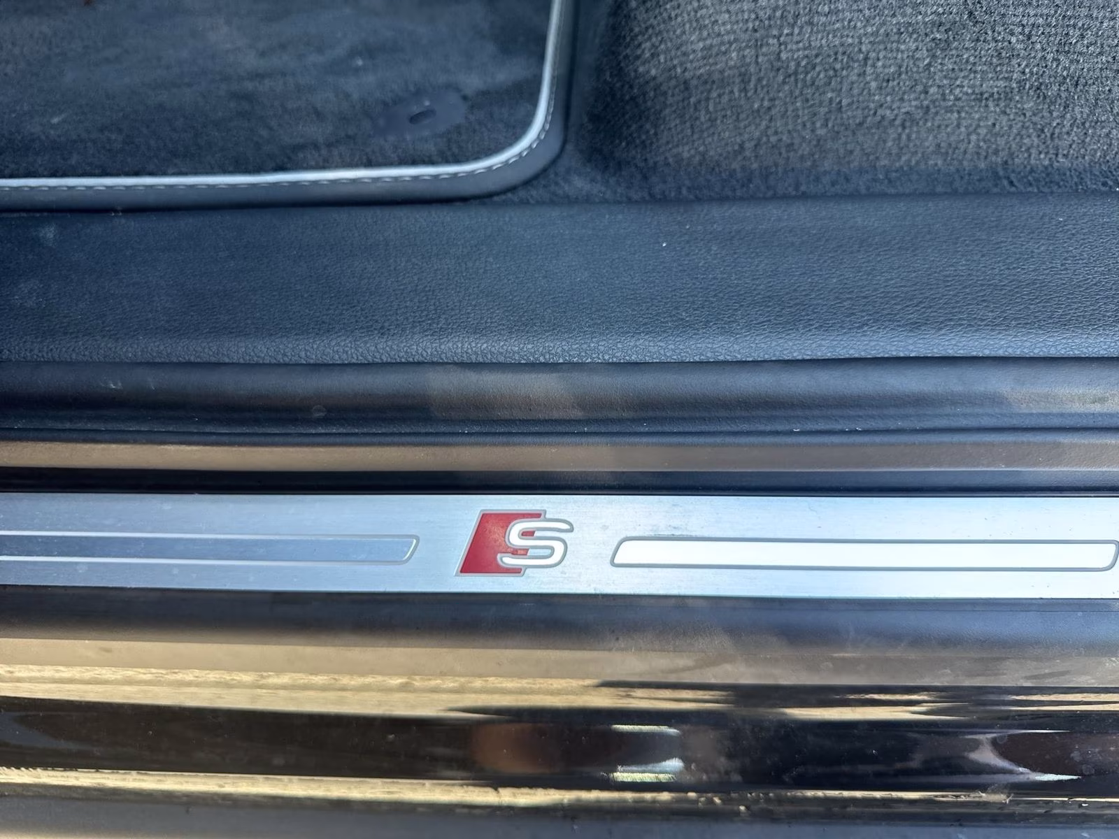 Audi Q7 TFSI e qu S line MATRIX AHK PAN 360° LUFT HuD