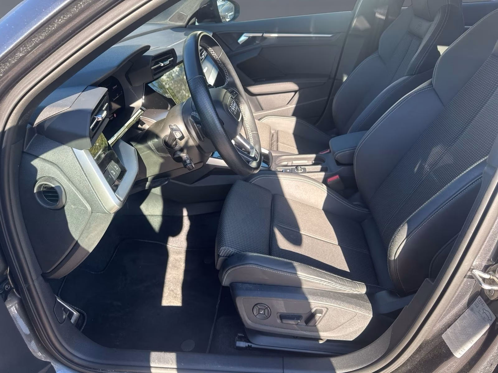 Audi A3 Limousine 40 TDI qu S line MATRIX KAMERA PANO