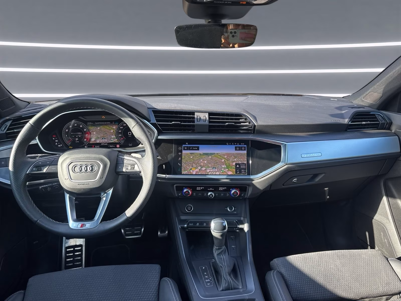 Audi Q3 Sportback 45 TFSI qu S line MATRIX AHK PANO
