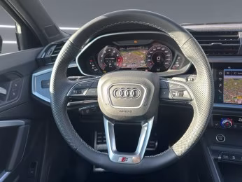 Audi Q3 Sportback 45 TFSI qu S line MATRIX AHK PANO