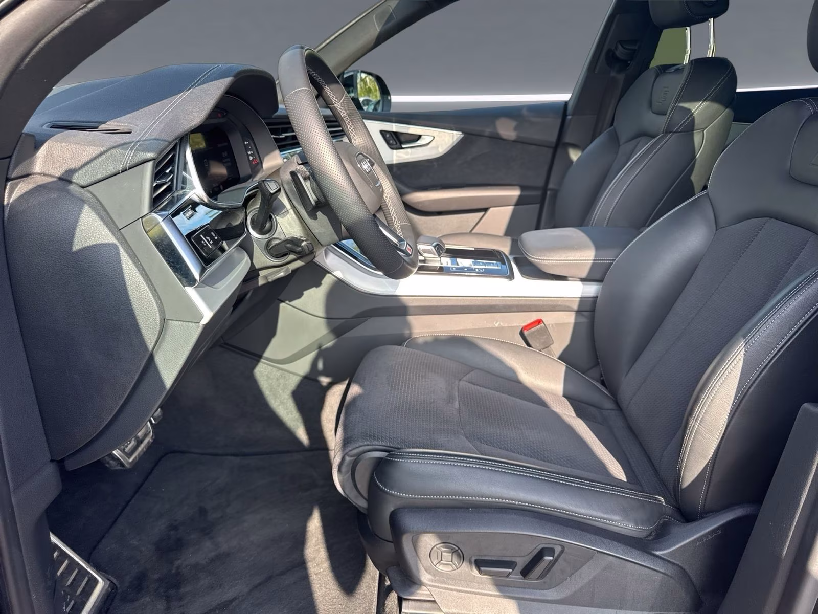 Audi SQ8 TFSI PANO HD-MATRIX Luft B&amp;O PDC Kam ACC 23"