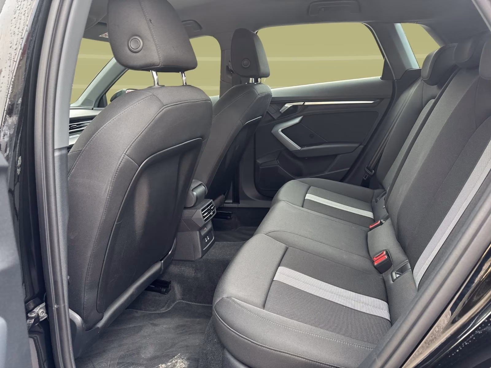 Audi A3 Sportback 30 TFSI LED PDC+ SHZ NAVI+ Virtual+