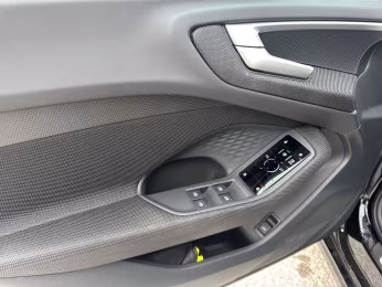 Avant TFSI KAMERA PDC+ ACC NAVI SHZ Virtual+