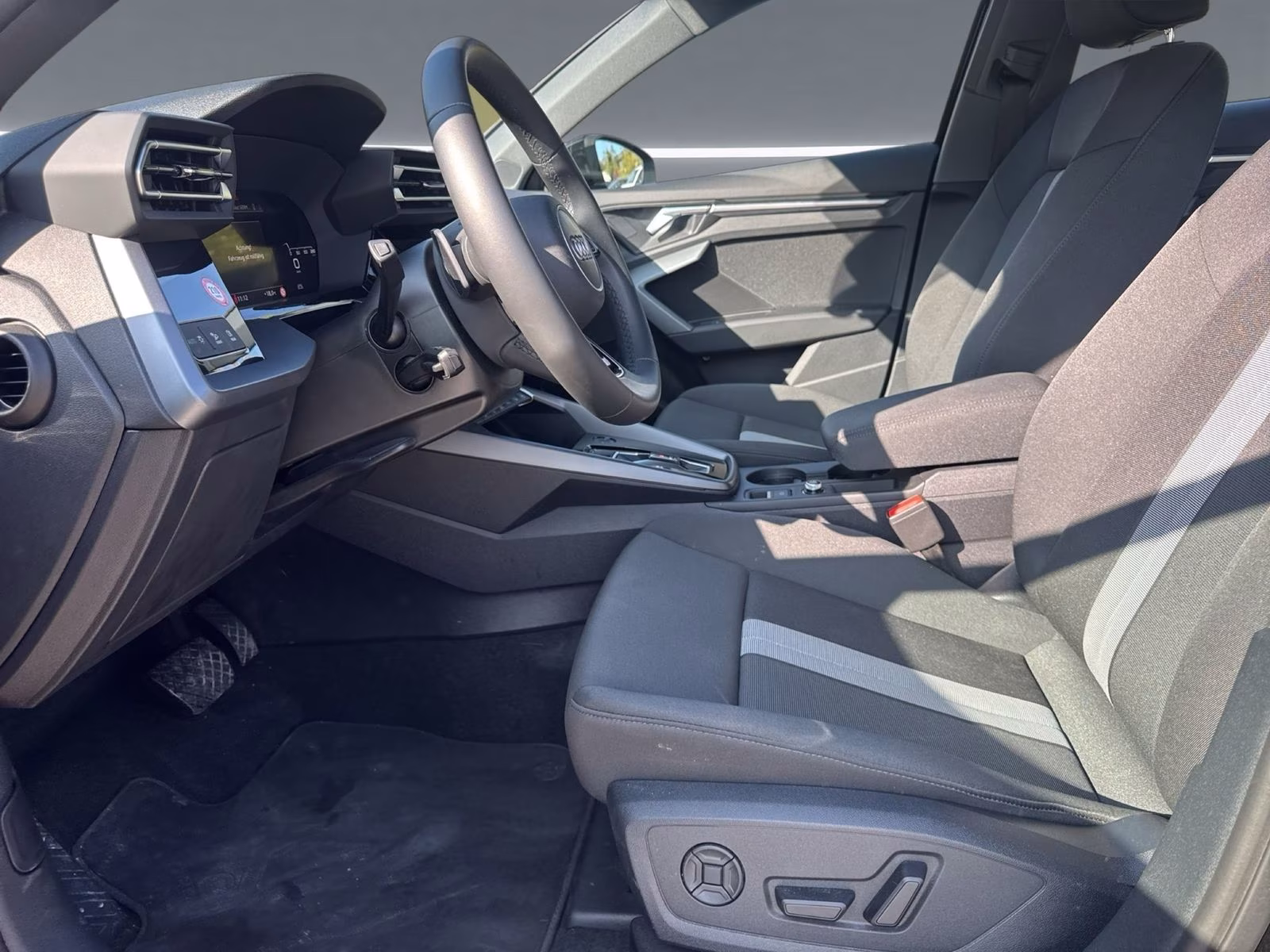 Audi A3 Sportback 30 TFSI LED PDC+ SHZ NAVI+ Virtual+