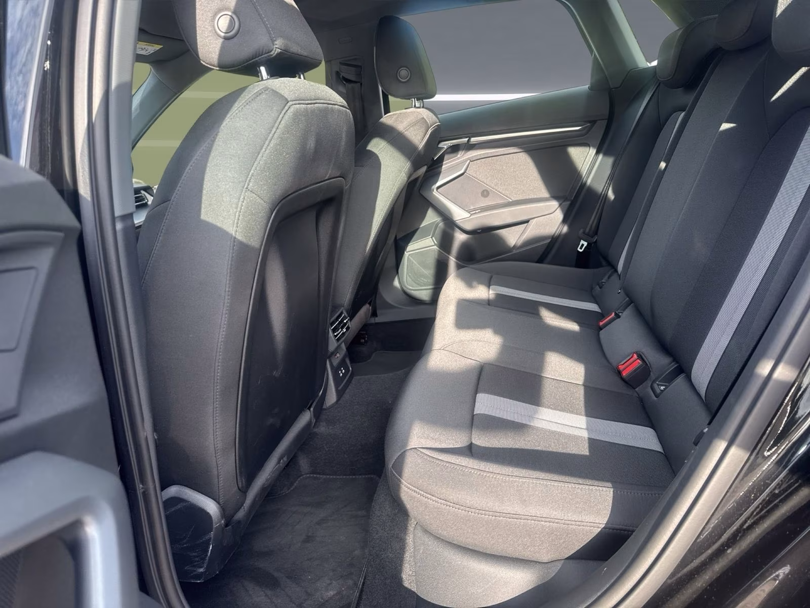 Audi A3 Sportback 30 TFSI LED PDC+ SHZ NAVI+ Virtual+