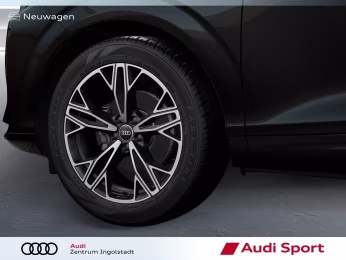 Audi Q3 TFSI S line Tech+ AHK LED SONOS UPE 61.360,-