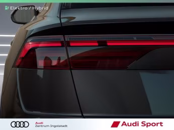 Audi Q8 e-hybrid qu S line business AHK UPE 131.840,-
