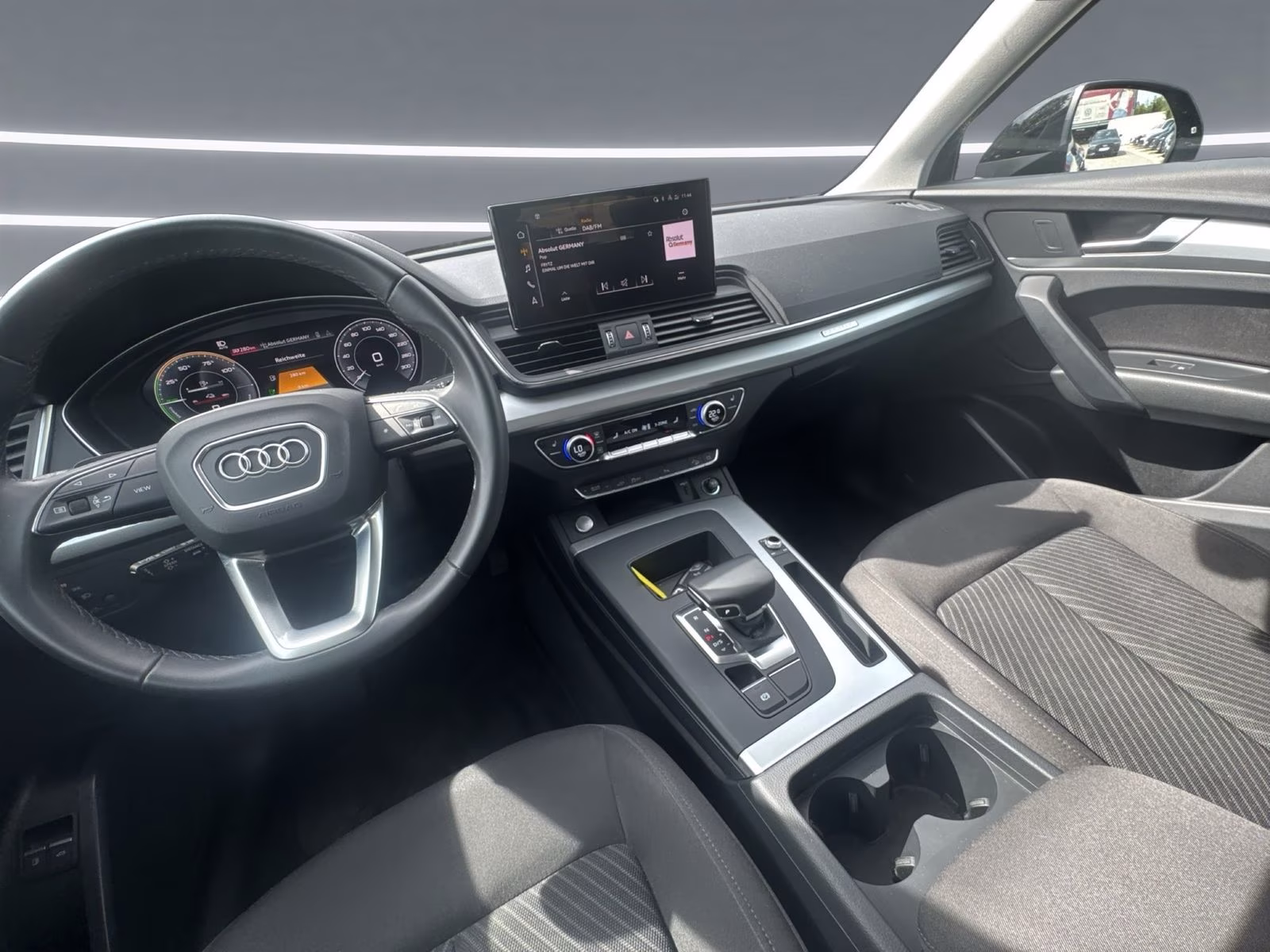 Audi Q5 50 TFSI e qu AHK PDC+ Navi+ Virtual ACC 19"