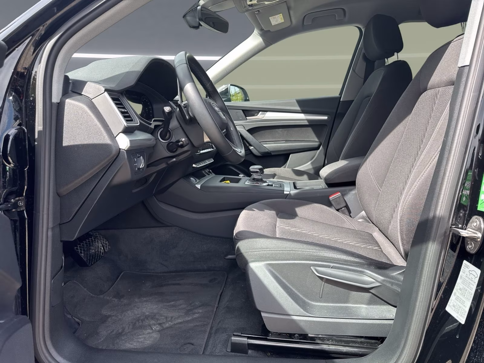 Audi Q5 50 TFSI e qu AHK PDC+ Navi+ Virtual ACC 19"