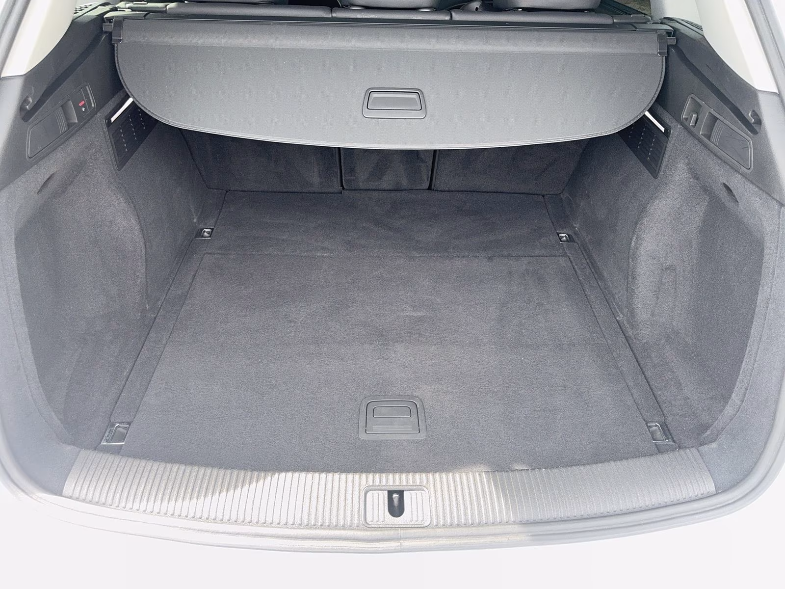 Audi Q5 50 TDI qu AHK PANO Kam PDC+ Navi+ Virtual 17"