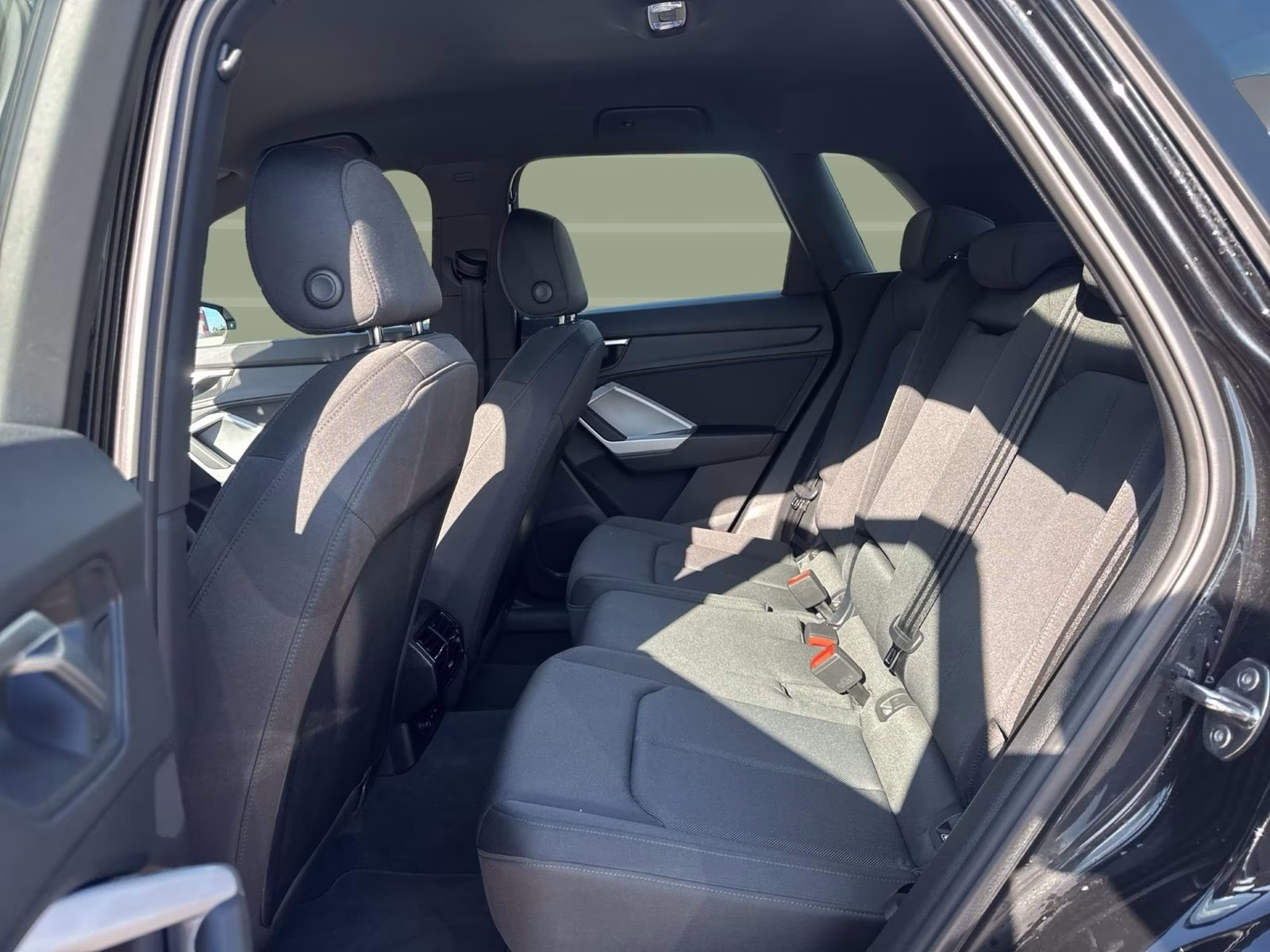 Audi Q3 40 TFSI qu S line Kam Memory Navi+ PDC+ 18"