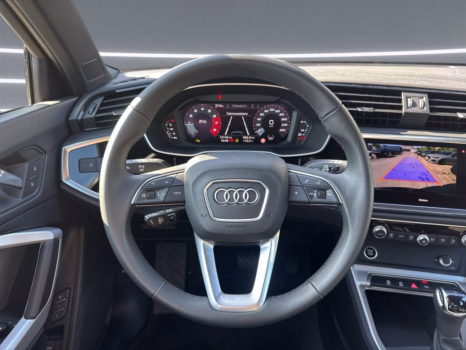 Audi Q3 40 TFSI qu S line Kam Memory Navi+ PDC+ 18"