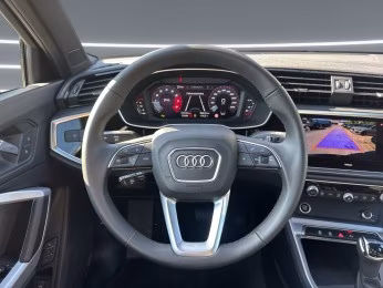 Audi Q3 40 TFSI qu S line Kam Memory Navi+ PDC+ 18"