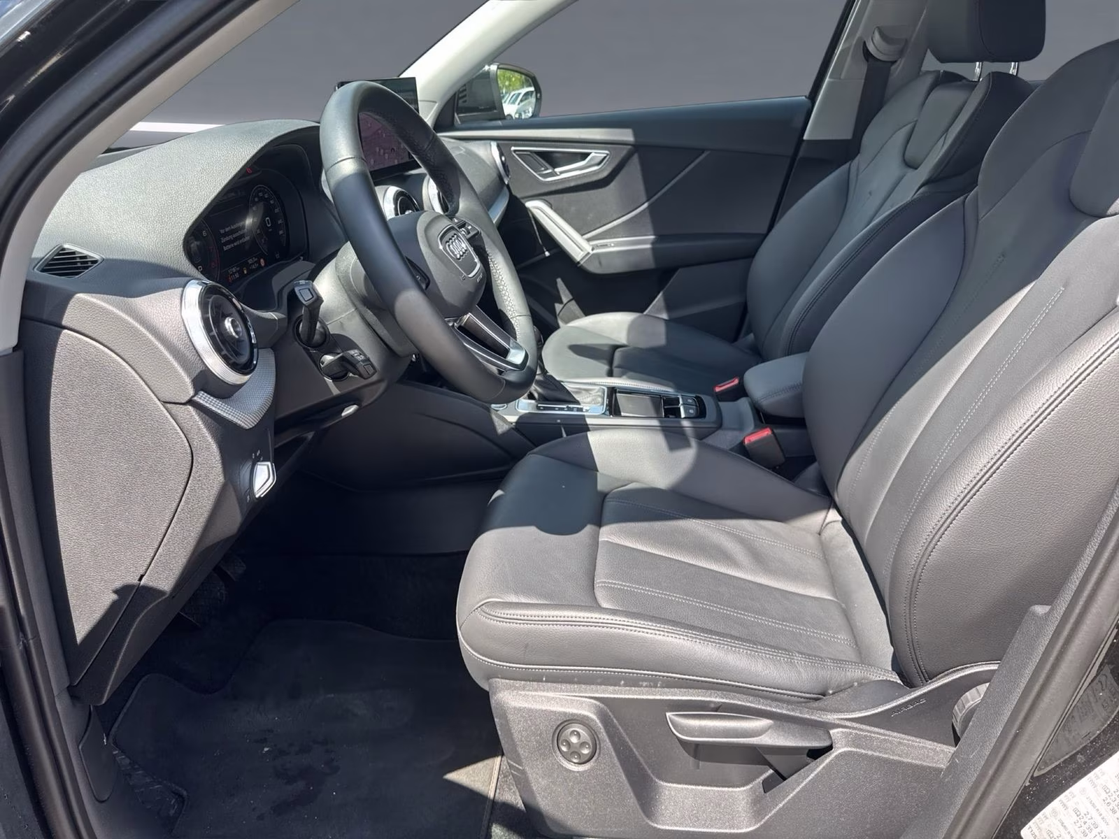Audi Q2 40 TFSI qu advanced LED KAMERA ACC PDC+ NAVI+