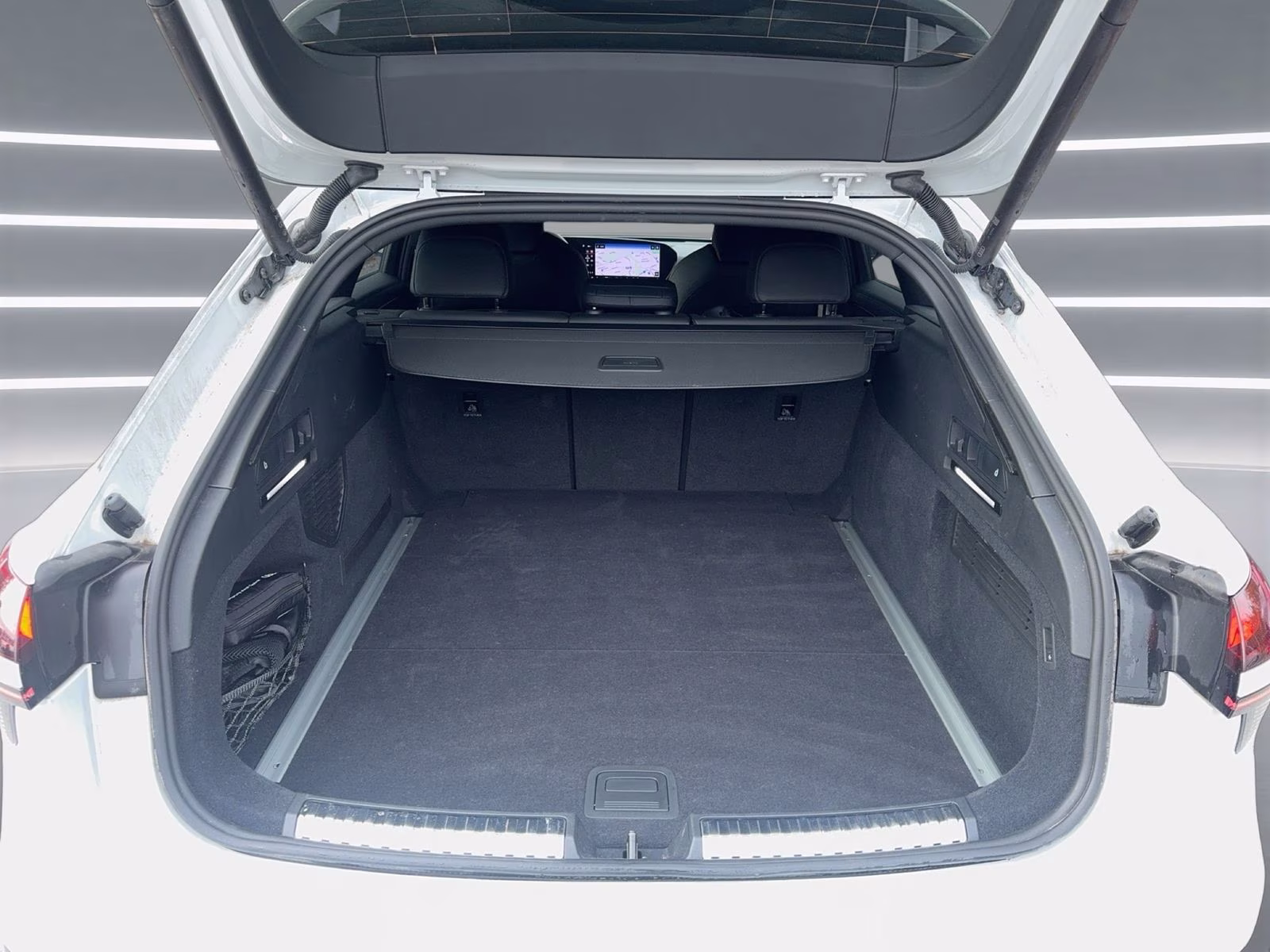 Audi A6 Avant TFSI S line edition one Tech pro MATRIX